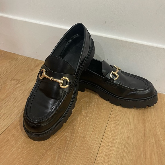 Women’s Chunky Loafers: LIKE NEW - Picture 2 of 5